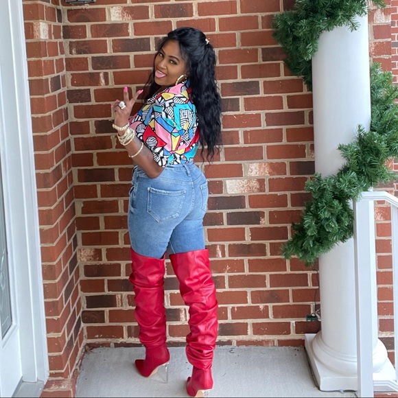 DIANA! (Red) - Picture 3 of 4